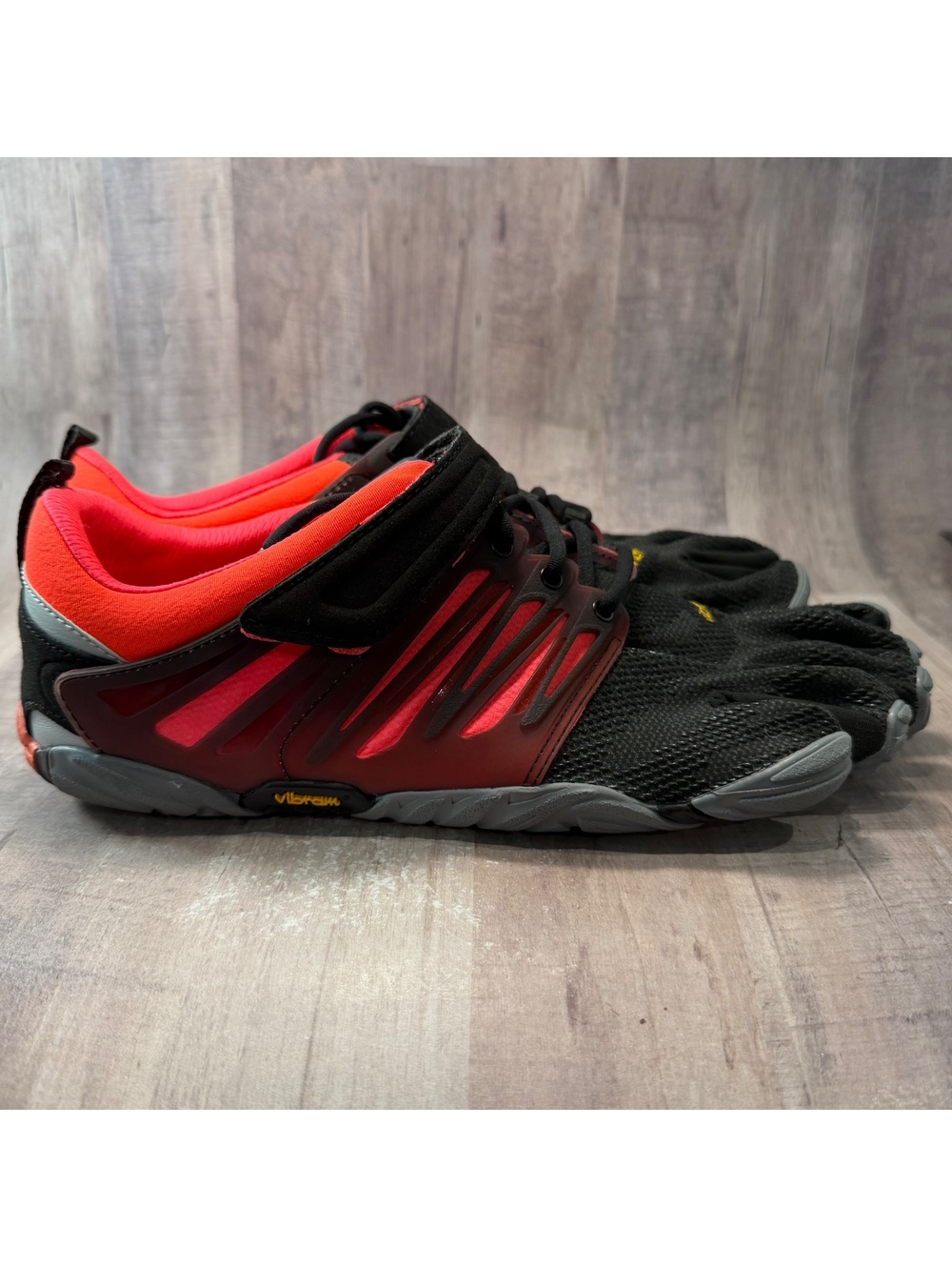 Vibram FiveFingers V-Train Women's 9-9.5 Cross Training Shoes 17W6604 - Picture 7 of 16